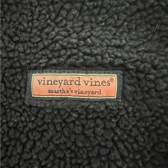 Vineyard Vines Black Fleece Vest - Picture 4 of 9